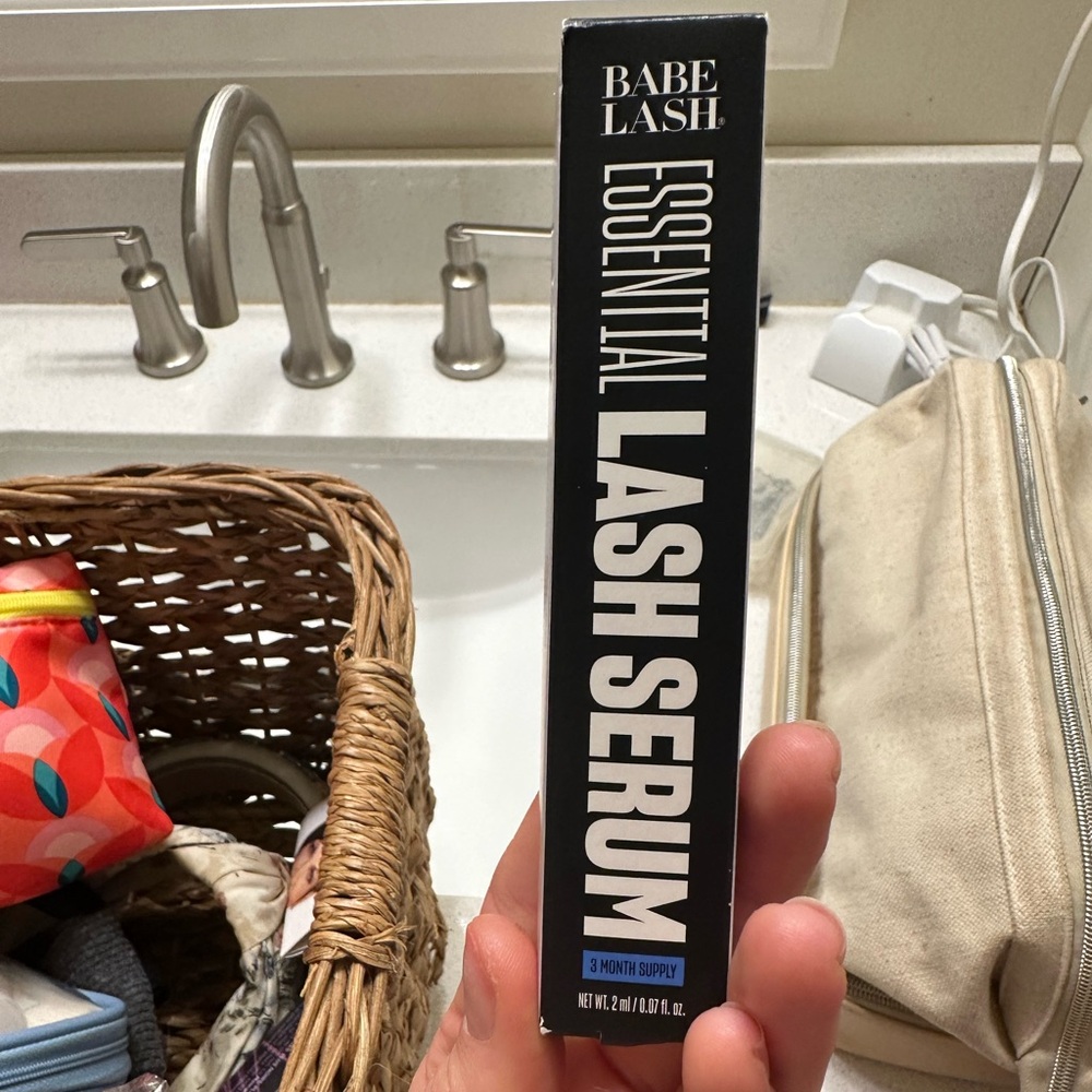Brand new unopposed babe lash serum!
